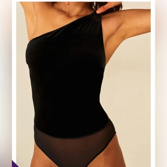 Undress Code - Reach for the Stars - Black Velvet One Shoulder Bodysuit - size M